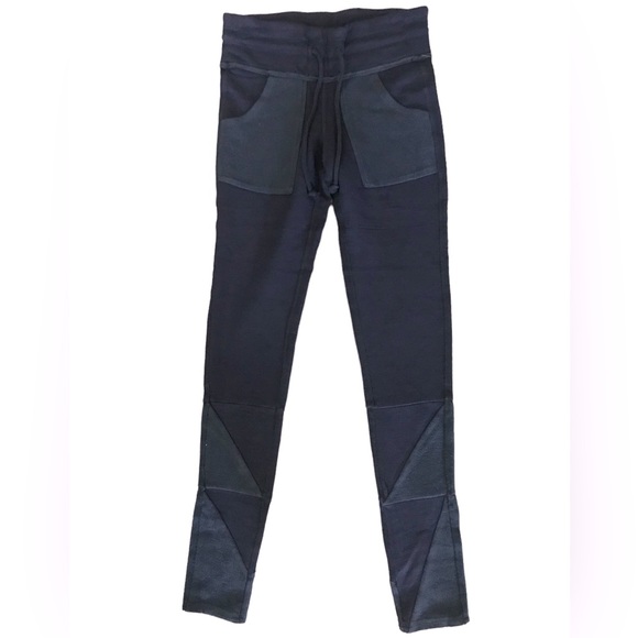 Free People Movement Kyoto Leggings Navy Size XS Extra Small New with Tags - Picture 4 of 9